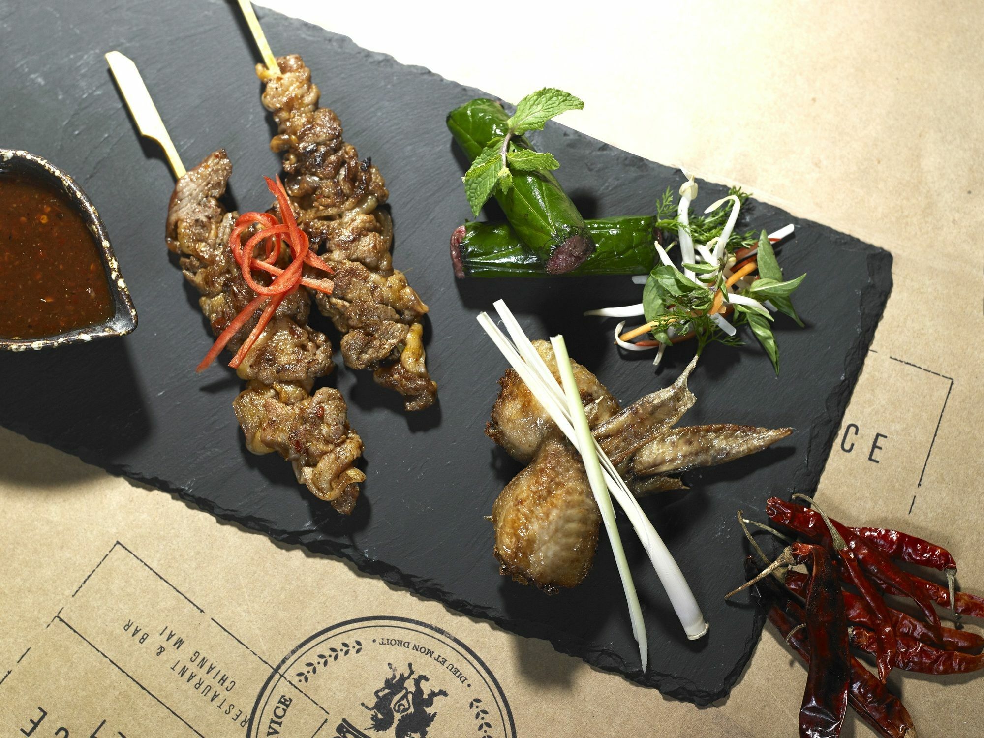 Anantara Chiang Mai Serviced Suites - SHA Certified Bagian luar foto